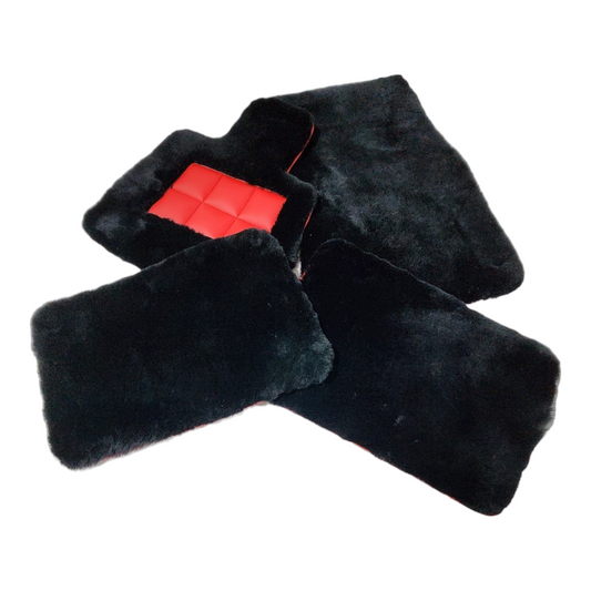 سجادات أرضية من جلد الغنم الأصلي باللون الأسود بسُمك 2.54 سم مع وسادة كعب ملونة